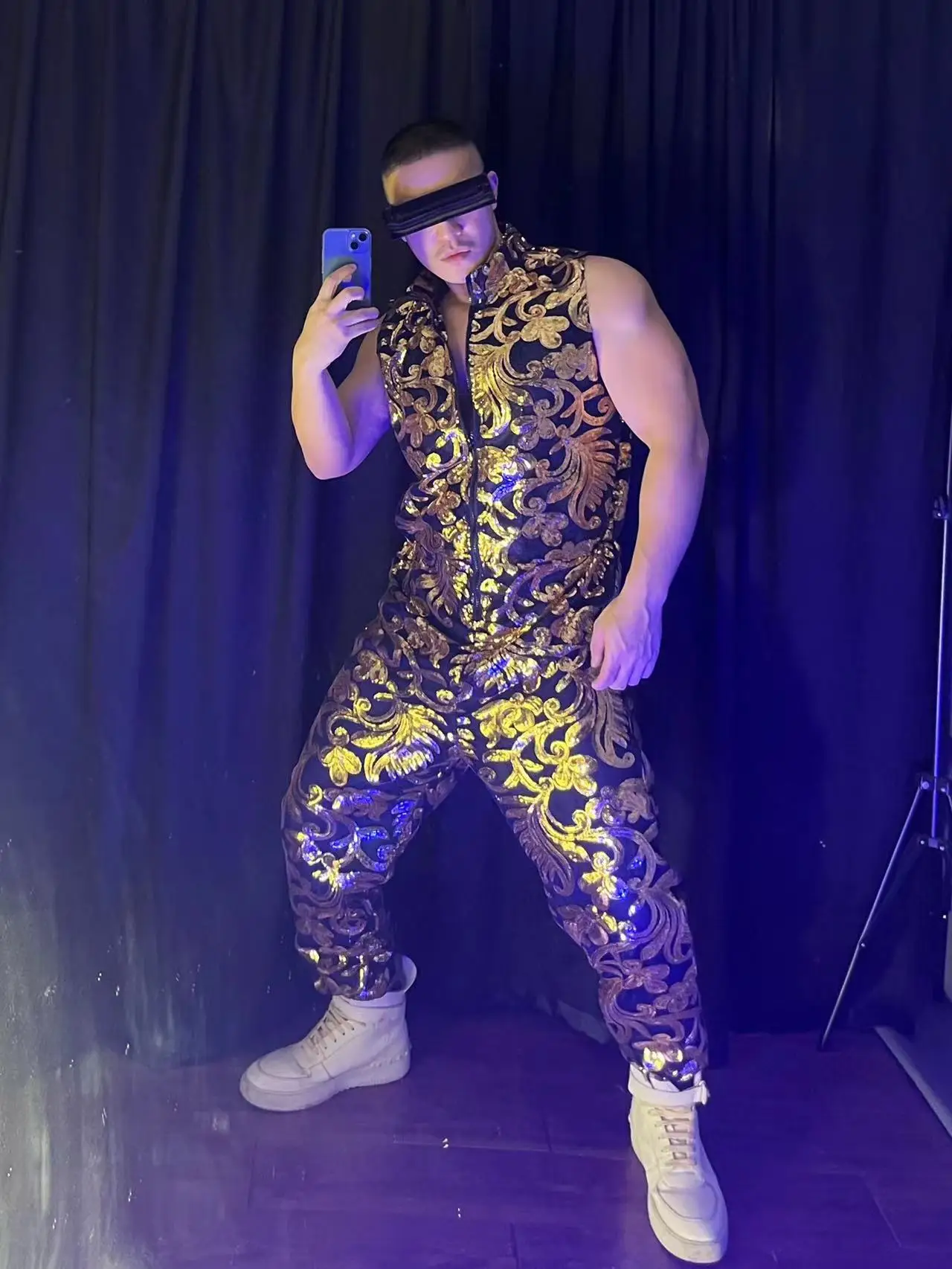 Новинка мужской комбинезон без рукавов с золотой вышивкой и блестками Женская