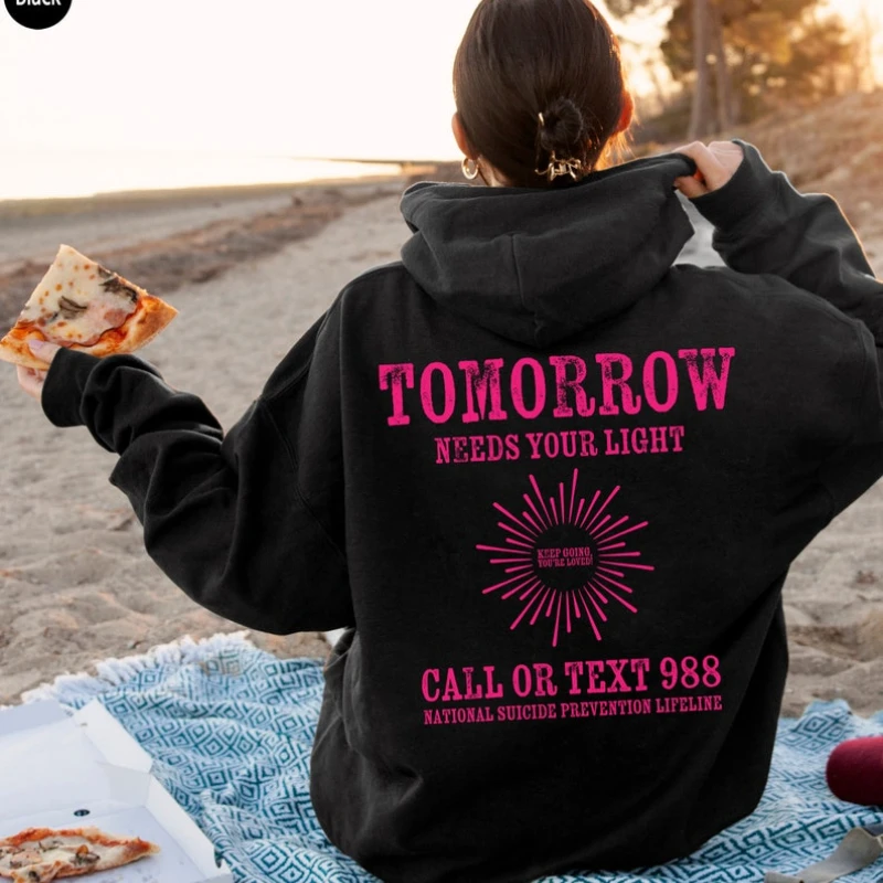 Женская толстовка с капюшоном принтом на проводе