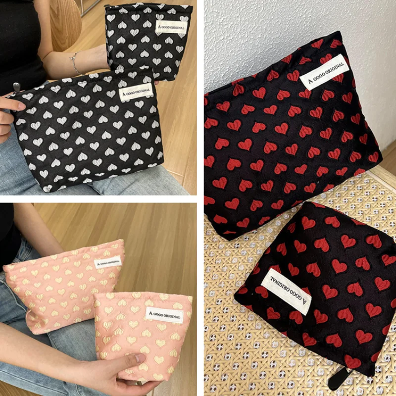 

Модная сумка для макияжа Ins с милым рисунком сердца, Портативная сумка для хранения косметики и ухода за кожей, дорожный органайзер для туалетных принадлежностей, ежедневный косметичка