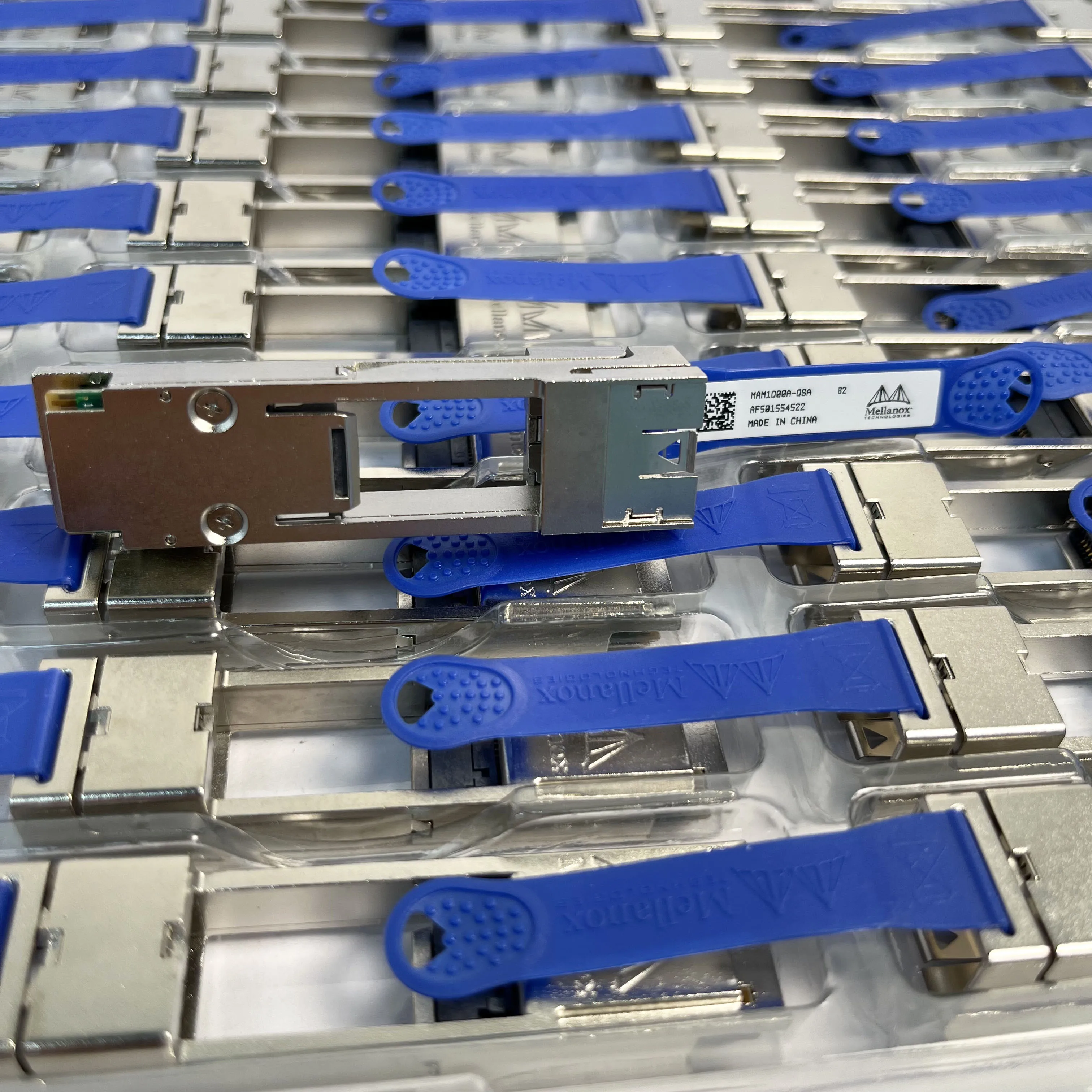 Mellanox MAM1Q00A-QSA 40G QSFP+ To 10G SFP+ Network Adapter Convert Module