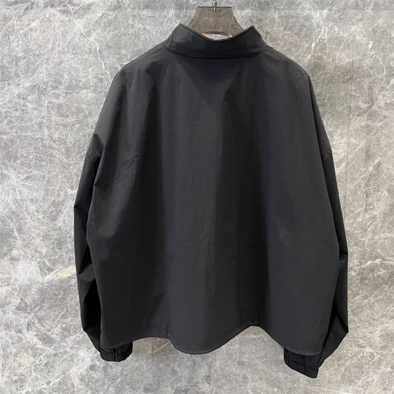 Женский комплект из двух предметов пиджак и шорты на завязках с надписью