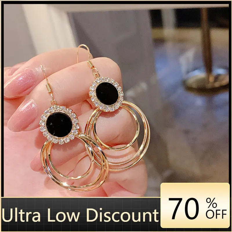 

2022 Korea Fashion Black Round Rhinestone Earrings Women Elegant Multilayer Metal Ring Hook Pendant Jewelry
