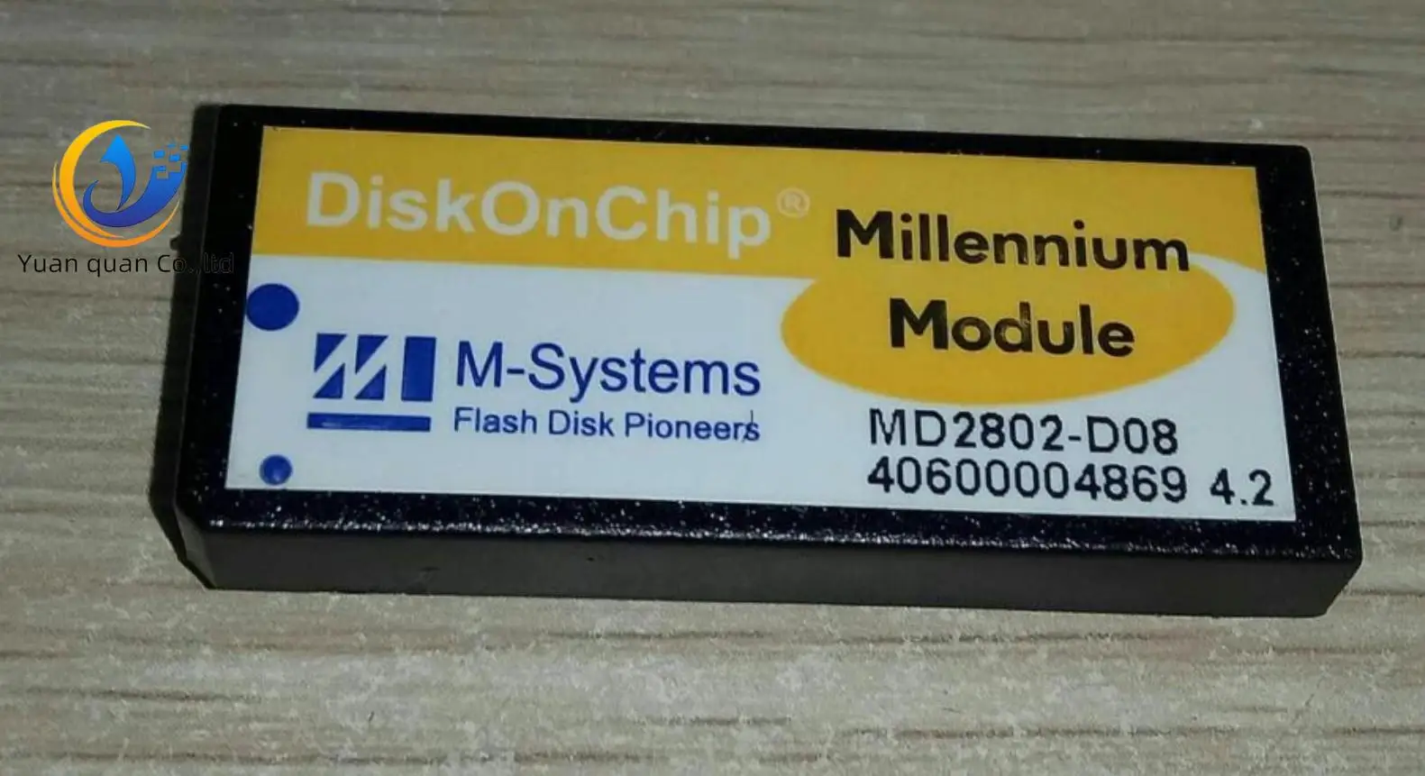 

2pcs original new M-Systems MD2802-D08 DOC electronic hard disk 8M DIP-32