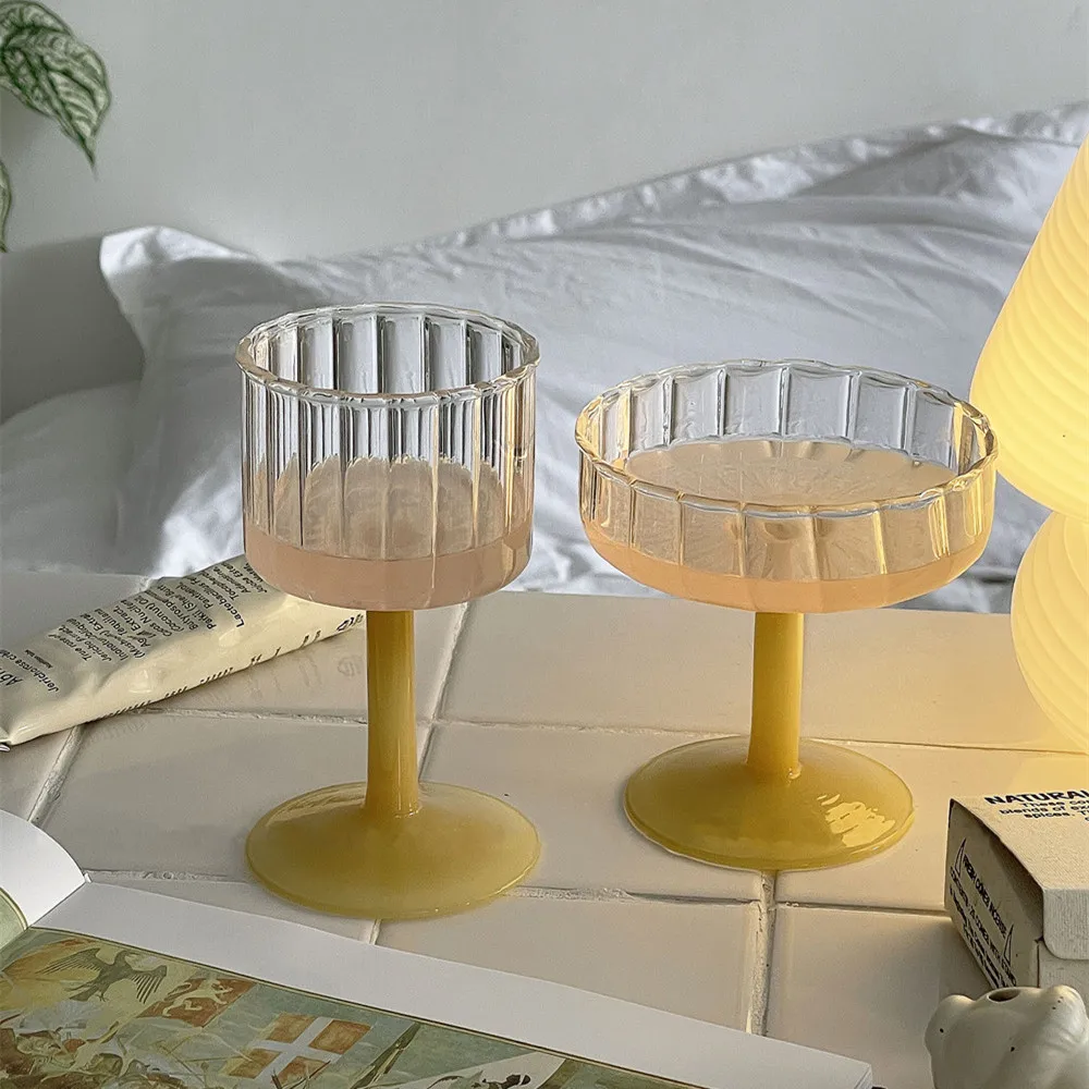 

Стеклянный бокал для коктейля, шампанского, вина, кофе, молока