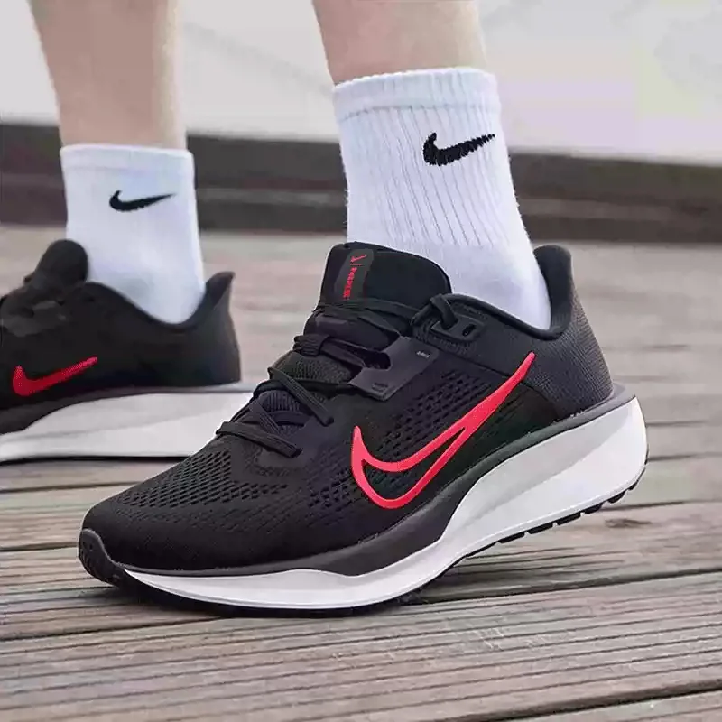 Фото Мужские летние спортивные кроссовки Nike нового стиля - QEST 6 - черно-красные сетчатые дышащие кроссовки для бега - FD6033-011 №3