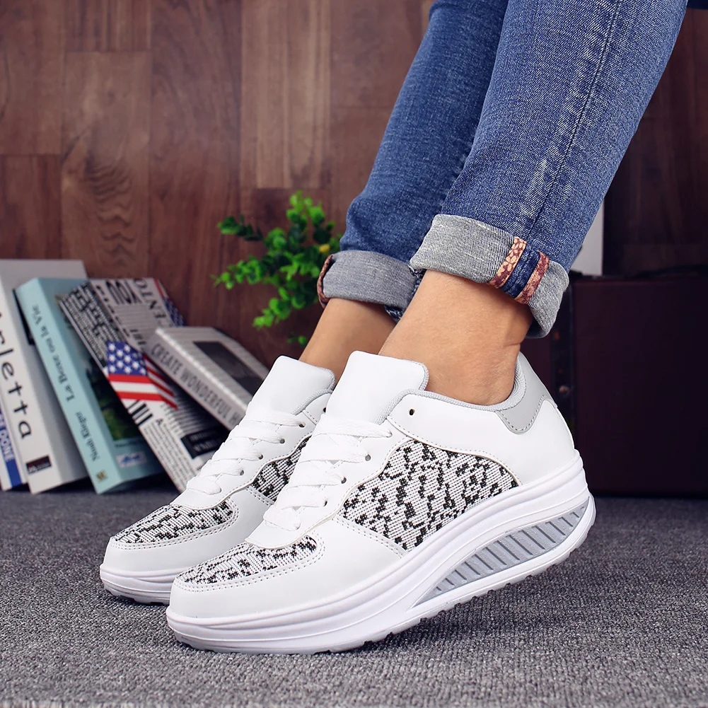 Shake Shoes for Women Platform Running Sneakers Thick Bottom Wedges Sneakers Lightweight Lace Up Platform  Increasing Height