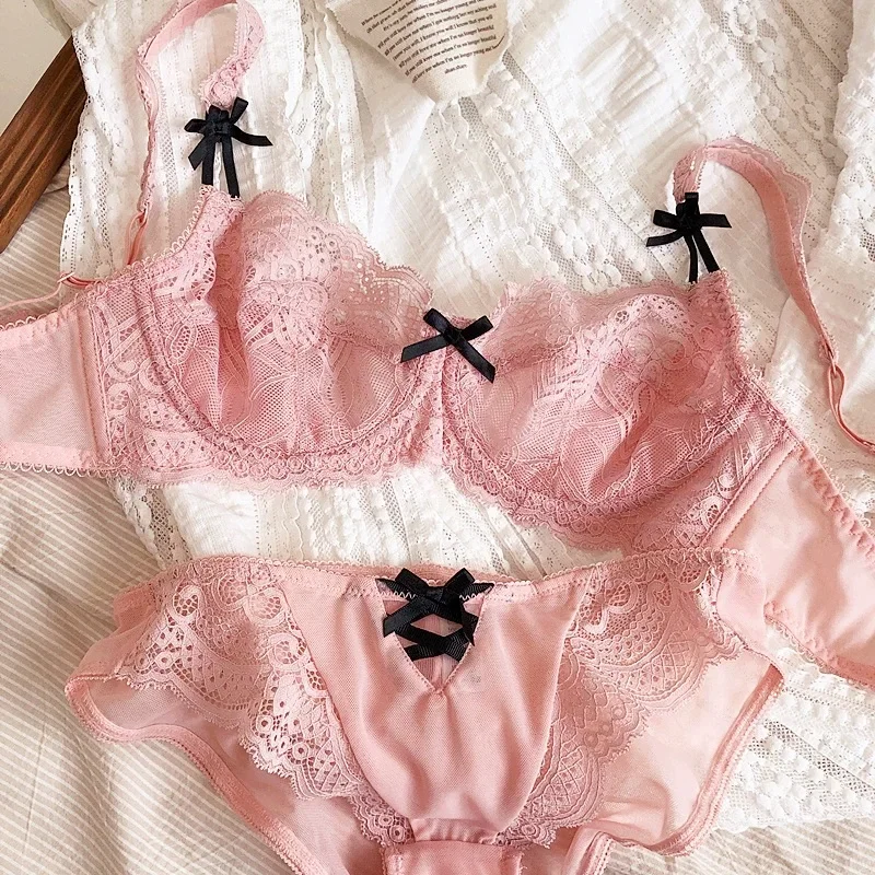 Нижнее белье женское с чашками пуш-ап бюстгальтер регулируемыми бретелями и