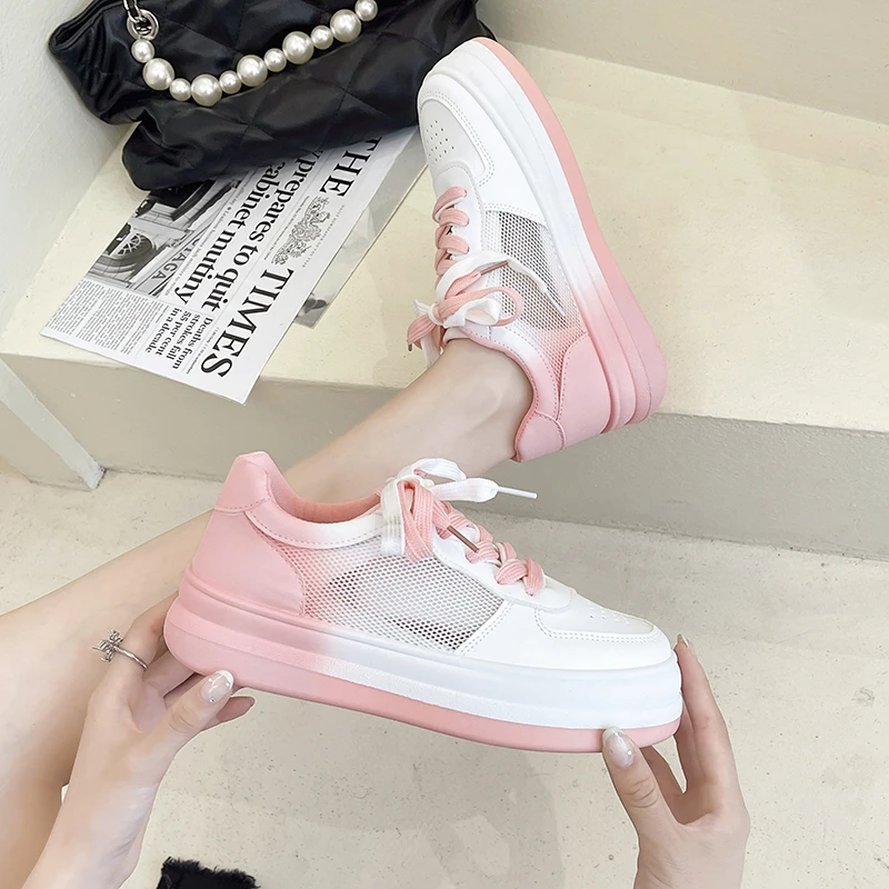 

Кроссовки женские на платформе, модная спортивная обувь на толстой подошве, с блокировкой цветов, с круглым носком, удобные беговые кроссов...