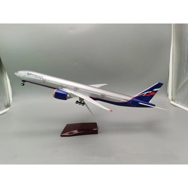 

Модель самолета из полимерной смолы для летательных аппаратов Aeroflot, 47 см, масштаб 1:150, Боинг 777, авиакомпании