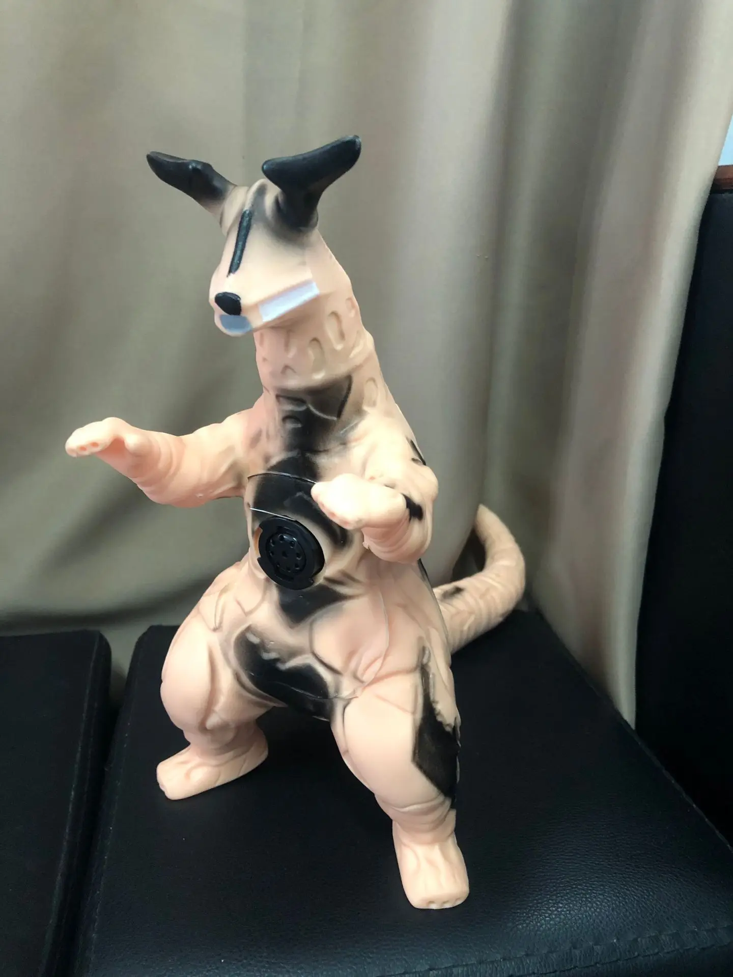 

29cm Large Size Soft Rubber Monster Eleking Action Figures Puppets Model Hand Do Furnishing Articles Children's Assembly Toys