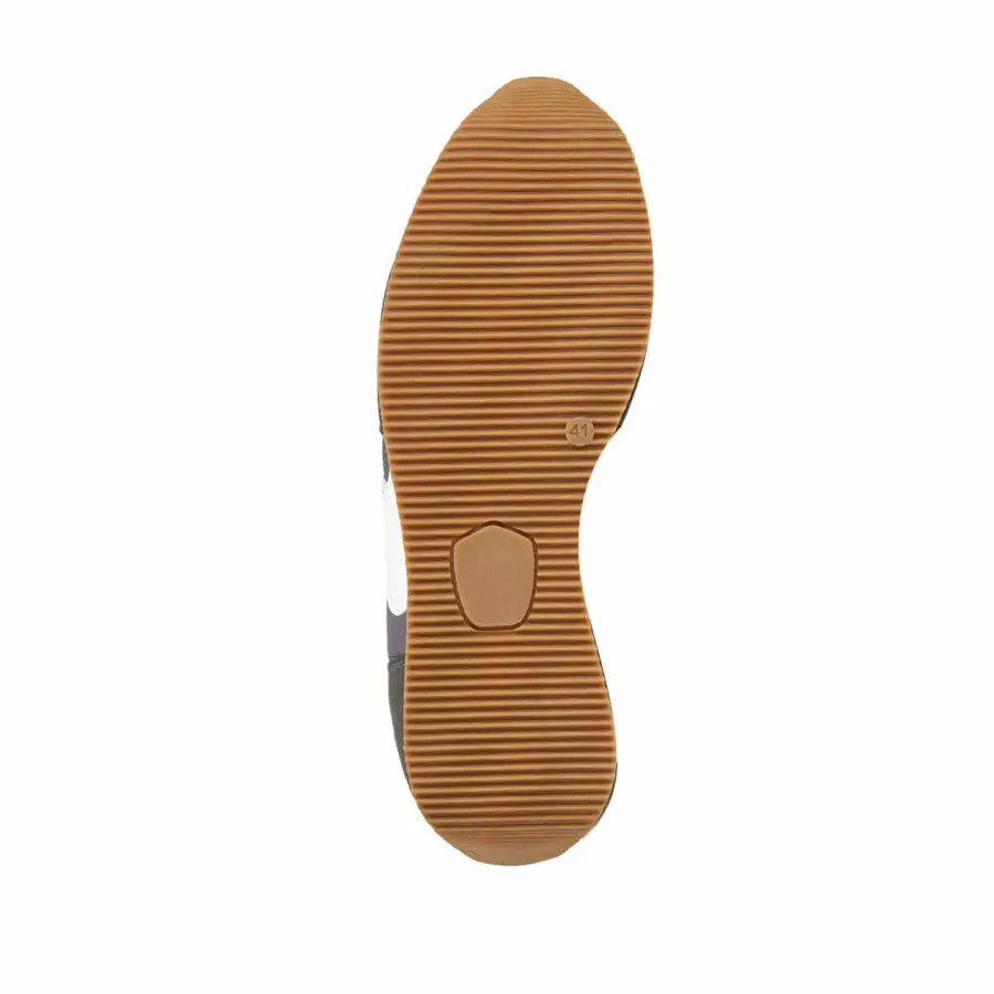 

Sneakers Men Kinetix