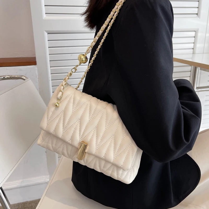 

2024 Chain Quilted Shoulder Side Bags For Women Trend PU Leather Flap Crossbody Bag Square Ladies Handbags Khaki Brown Caramel
