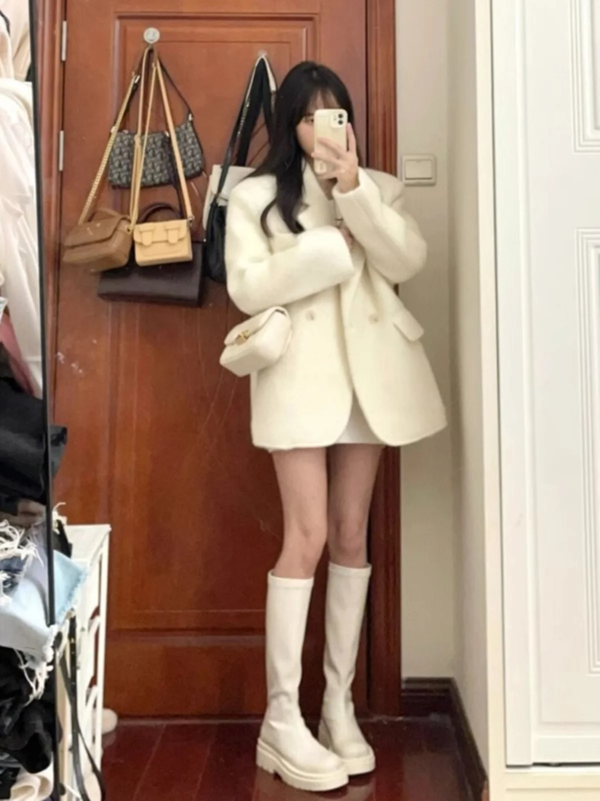 Белое короткое шерстяное пальто женская шерстяная куртка осень и зима 2024 новая