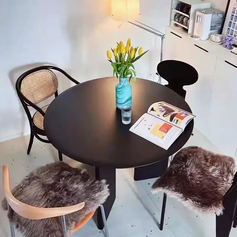 Круглые фотостулья для кухни Маленькие компактные скандинавские стулья