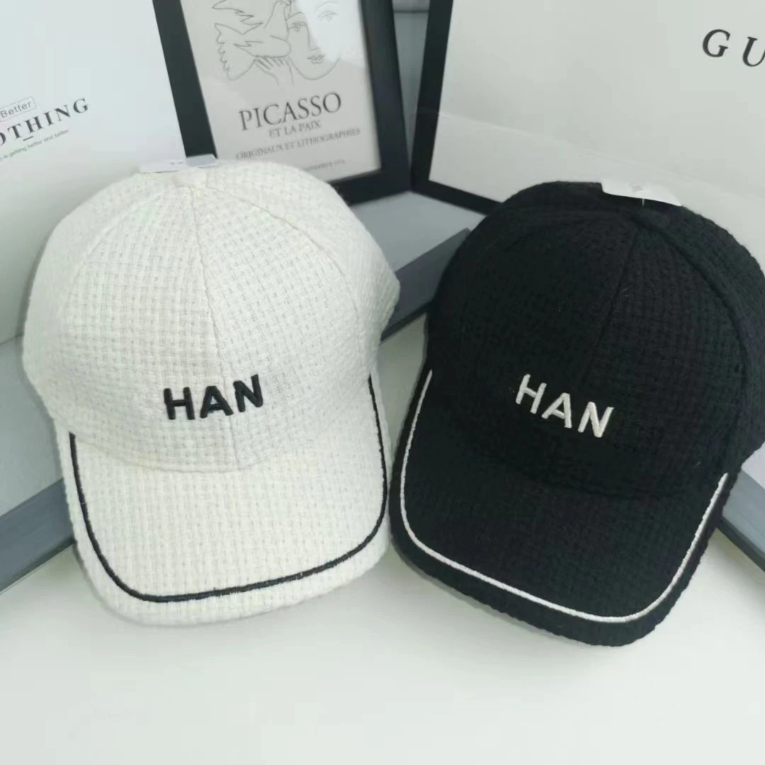 

Baseball Cap Embroidery Letter Luxury Adjustable knit Black White Streetwear Man Woman New Fashion Chan Casual Cotton Warm Cap
