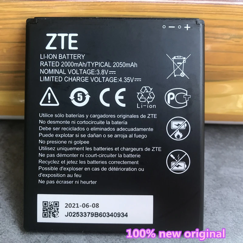 

Новые оригинальные аккумуляторы 2050 мАч Li3820T43P4h695945 для ZTE Blade A3 2019 / Blade L8
