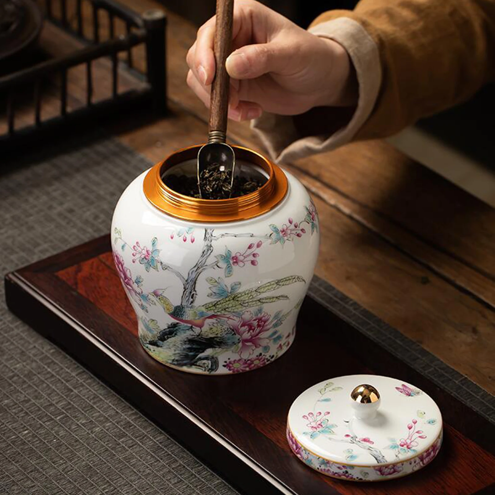 Керамическая банка для хранения чая