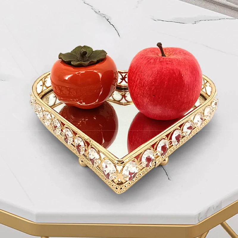 

Европейский роскошный декоративный поднос в форме сердца, десертные тарелки, Свадебный поднос для сладкой закуски, домашний контейнер для ...