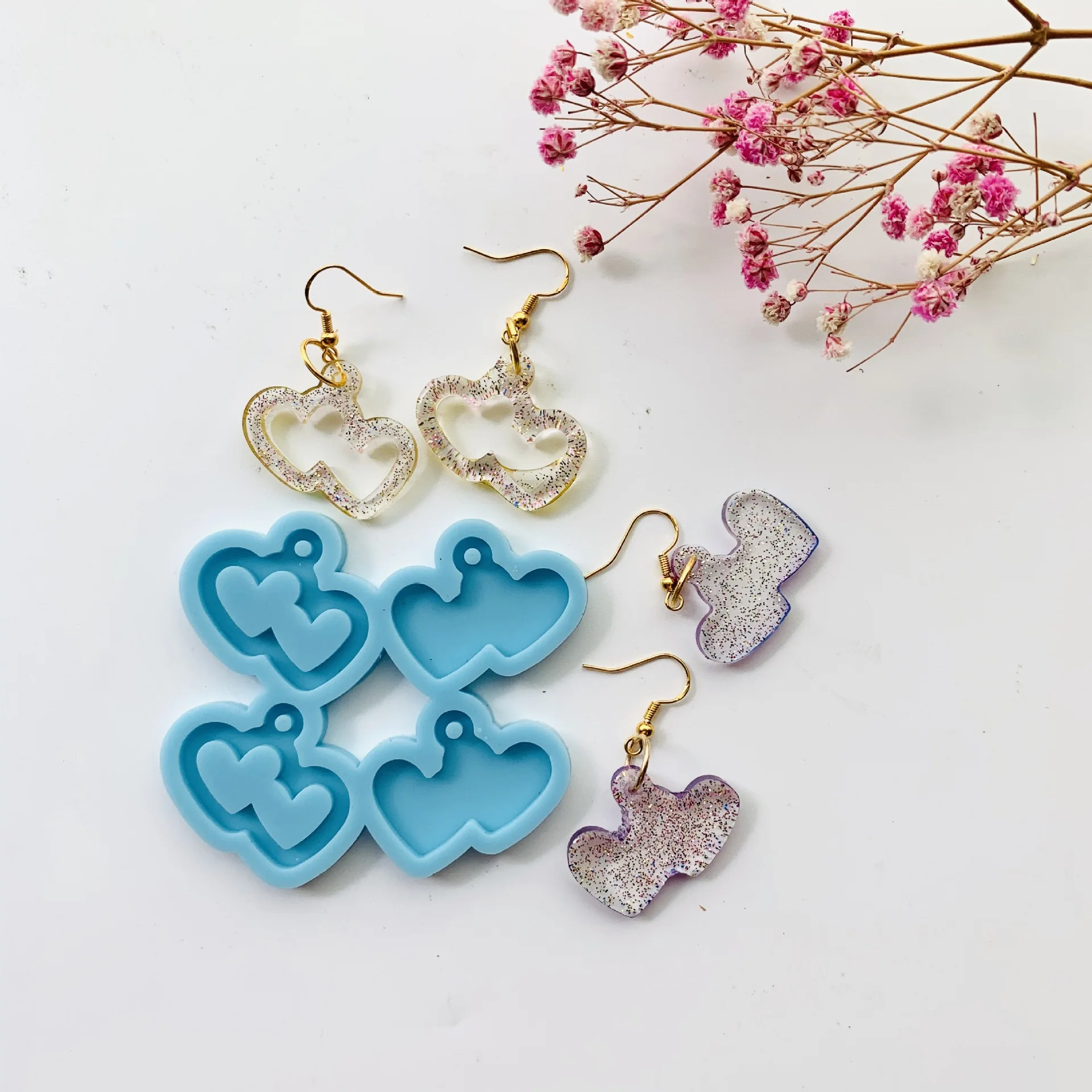 

Силиконовая основа в виде сердца для эпоксидной и уф смолы, форма в виде сердца, силиконовая полимерная основа для сережек