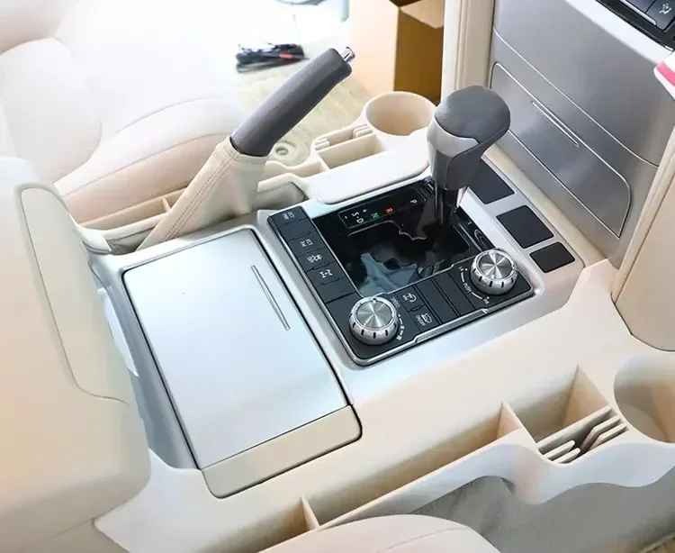 100% подходящая для новой приборной панели автомобиля внутренняя модернизация