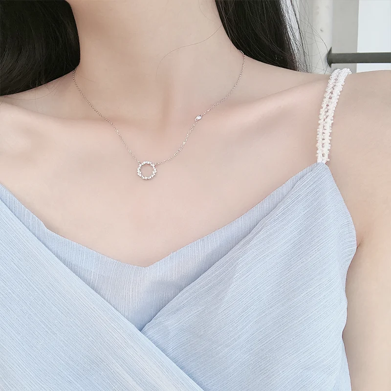 

Hottest Fashion Circular Zirconia Pendant Silvery Color Necklace High Quality Minimalism Choker Necklaces For Women Jewelry Gift