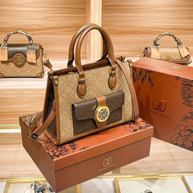 2023 new fashion portable Tote bag senior light luxury everything temperament commuter one shoulder oblique span women's bag