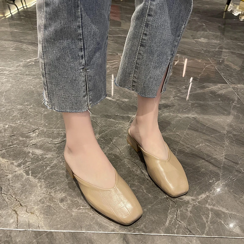2022 Pu Middle Heel Sandals Sandals Women's Mules Fashion Casual Summer Square Toe Elegant Women's Mules Slippers Large Size 41