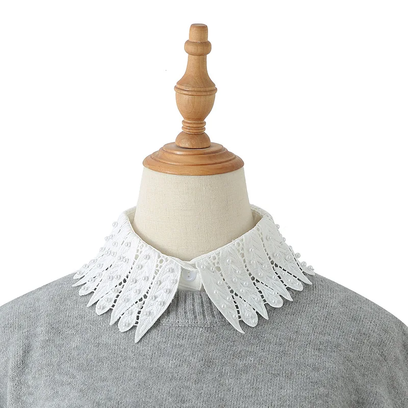 

Sitonjwly Elegant White Lapel Hollow Fake Collar for Women Shirt Detachable Collars Girls False Collar Shoulder Wrap Fuax Cols