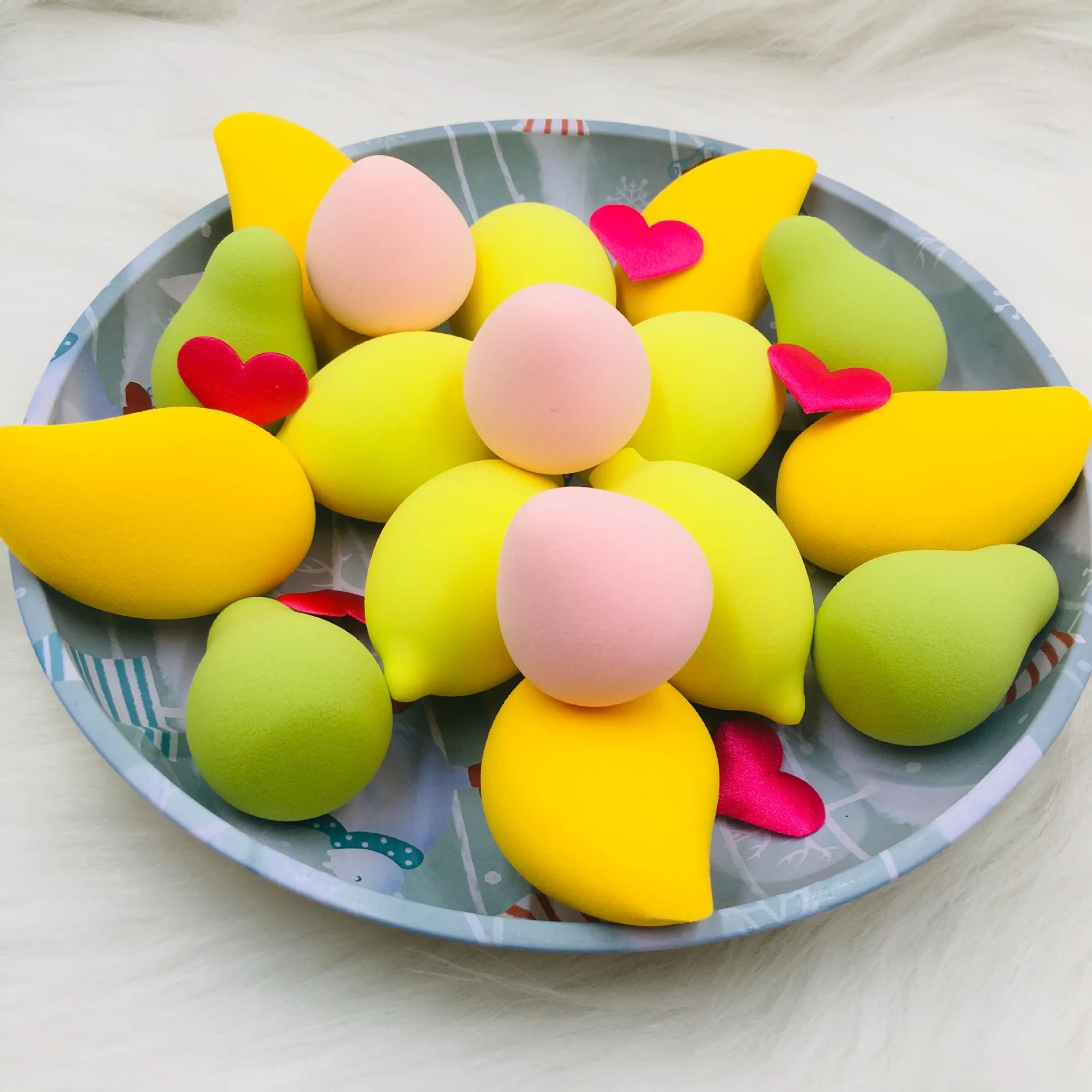 

Makeup Sponge Fruit Wet and Dry Use Water Soaked Makeup Egg Puff Beauty Sponge Make Up Accessories