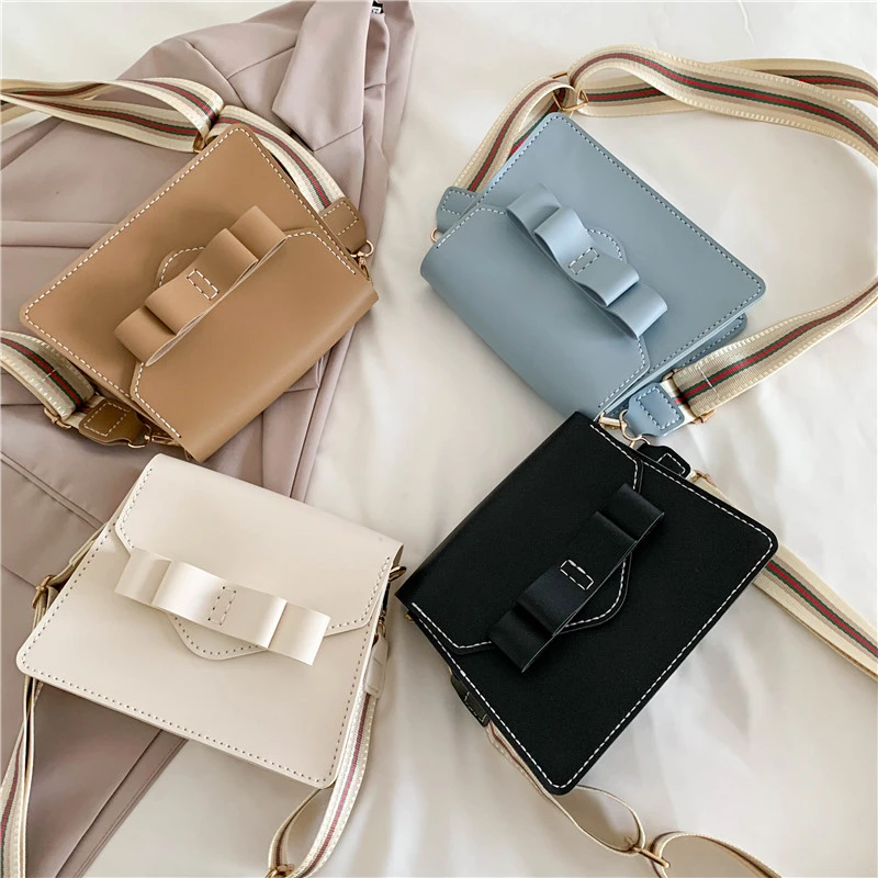 2023 Famous Designer Wide Straps Shoulder Messenger Bags High Quality Women Purse And Handbags Luxury Fashion Small Square Bags