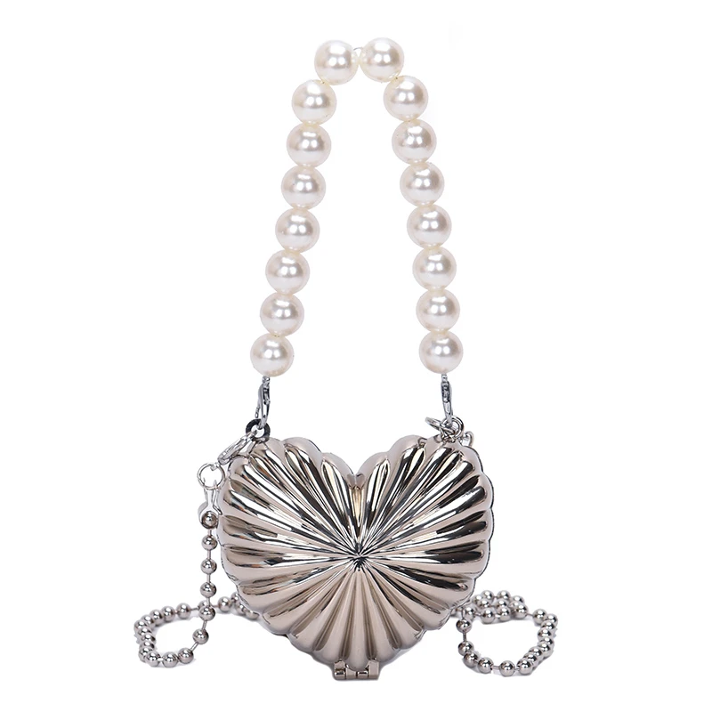 

Женская сумка из металлического сплава, с цепочкой и бусинами