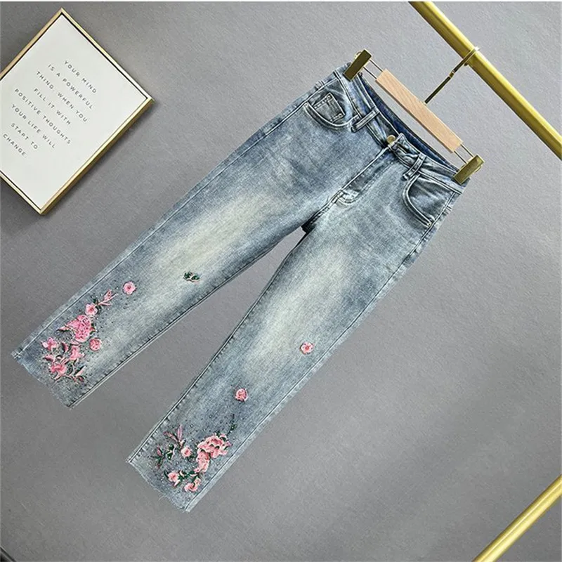 Эластичные облегающие джинсы с высокой талией и вышивкой Новинка весна-лето 2024