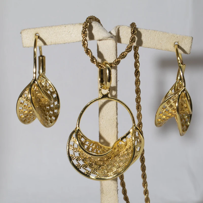 

Fashion African Jewelry Sets For Women 18 K Gold Plating Personalized Earrings and Pendant Necklace Wedding Accessories Gifts