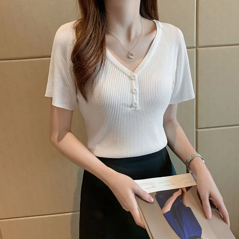 

2022 NEW FASHION WOMEN Casual Solid Color V-Neck Short Sleeve Summer T-Shirt 2022