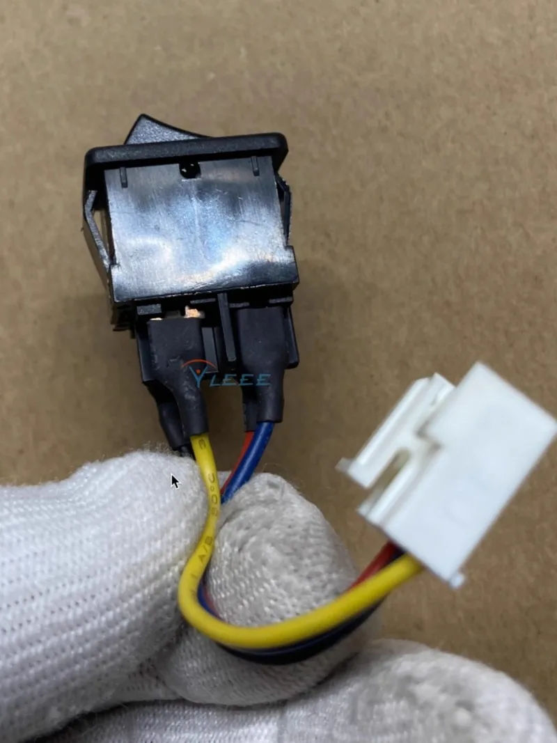 1003 250V1 0A выключатель питания типа корабля 4 Pin с разъемом