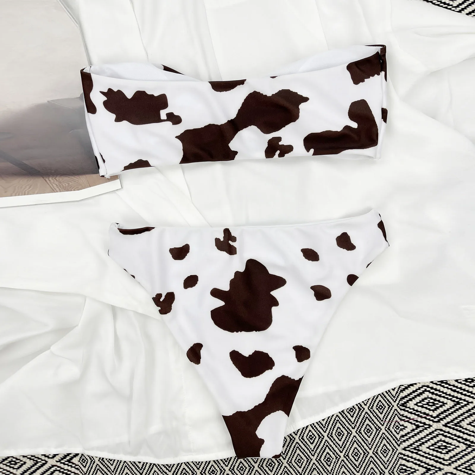 

Женский купальник бикини с коровьим принтом, купальный костюм с высокой талией, купальный костюм с подкладкой, комплект бикини из 2 предмето...