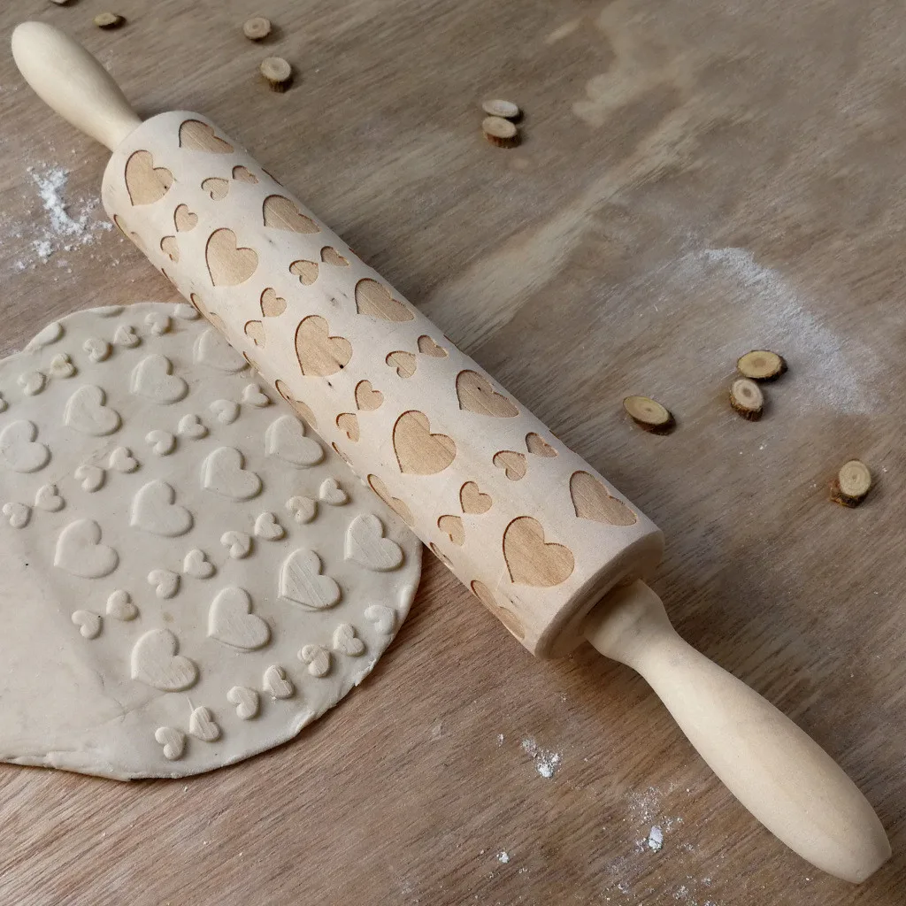 

Valentine's Day Embossing Rolling Pin Baking Cookies Biscuit Fondant Wooden Tool Cake DIY Heart Pattern Baking Rolling Pins
