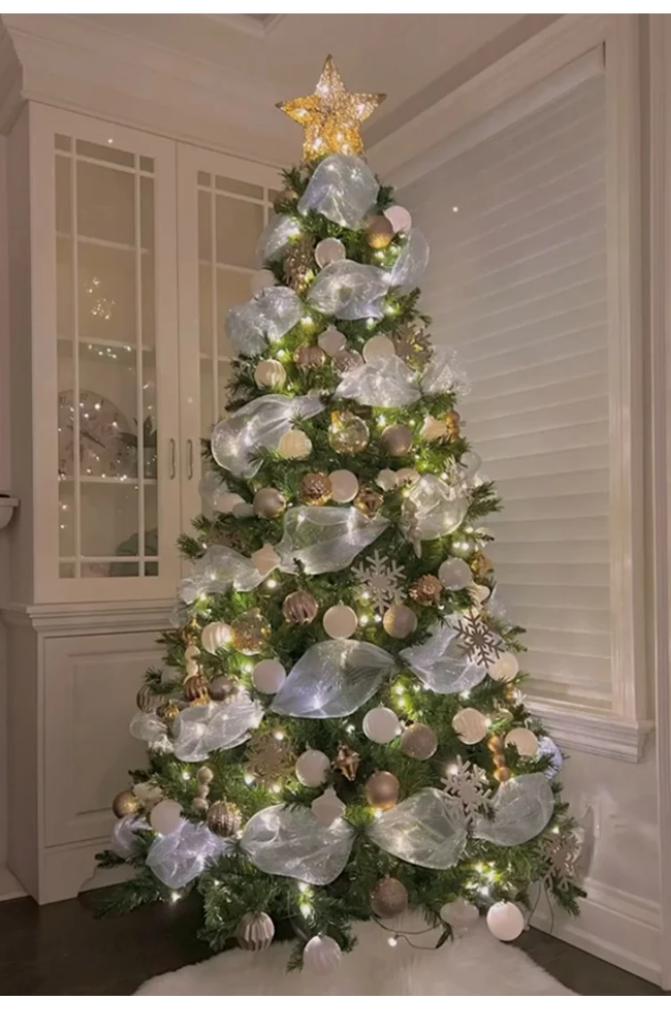 Украшение елки из полипропиленовой ткани сетка