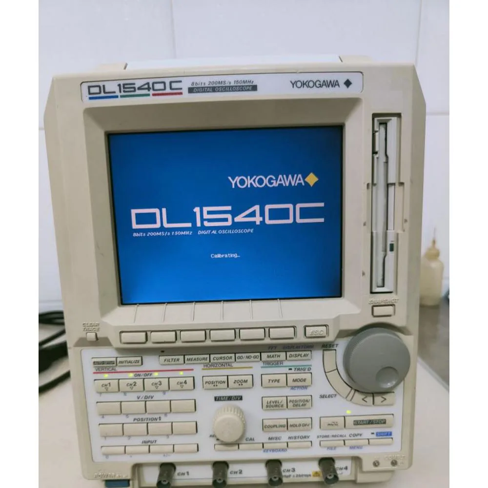 

1PCS YOKOGAWA DL1540C 200MS/s 200MHZ Digital Oscilloscope