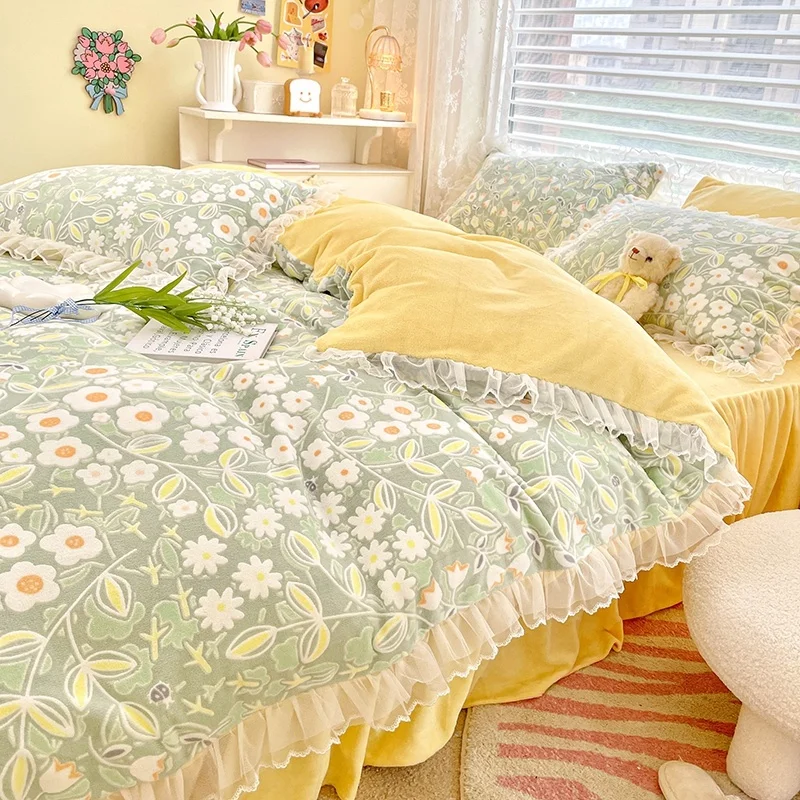 

Winter Shaggy Soft Coral Fleece Velvet Stereoscopic Carved Floral Princess Bed Skirt Bedding Set Lace Duvet/Quilt Cover Bedlinen