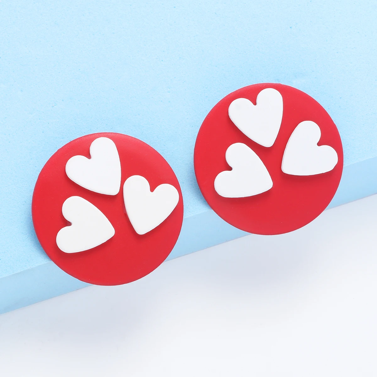 

2023 New Fashion Cute Round Stud Earrings for Women Sweet Heart-shaped Charm Earrings Japan Trendy Jewelry Birthday Party Gifts