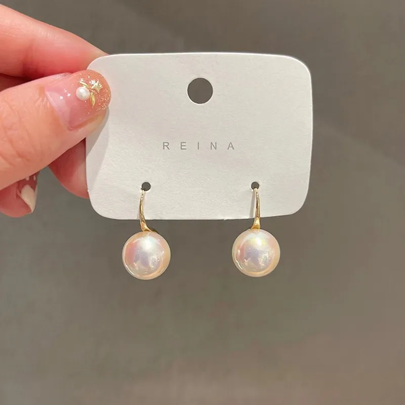 

2022 New Arrival Fashion Drop Earrings Pearl Classic Round Women Dangle Earrings Simple Elegant Cute Female Jewelry