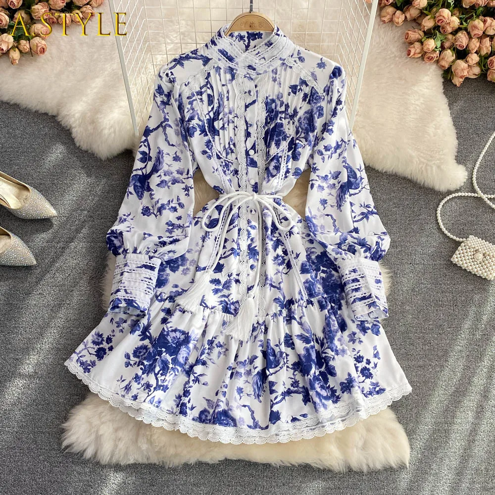 

A GIRLS Designer Runway Blue Floral Mini Mermaid Dress Women Elegant Ruffles Tassel Lace Hem Slim Short Dress Vestitis