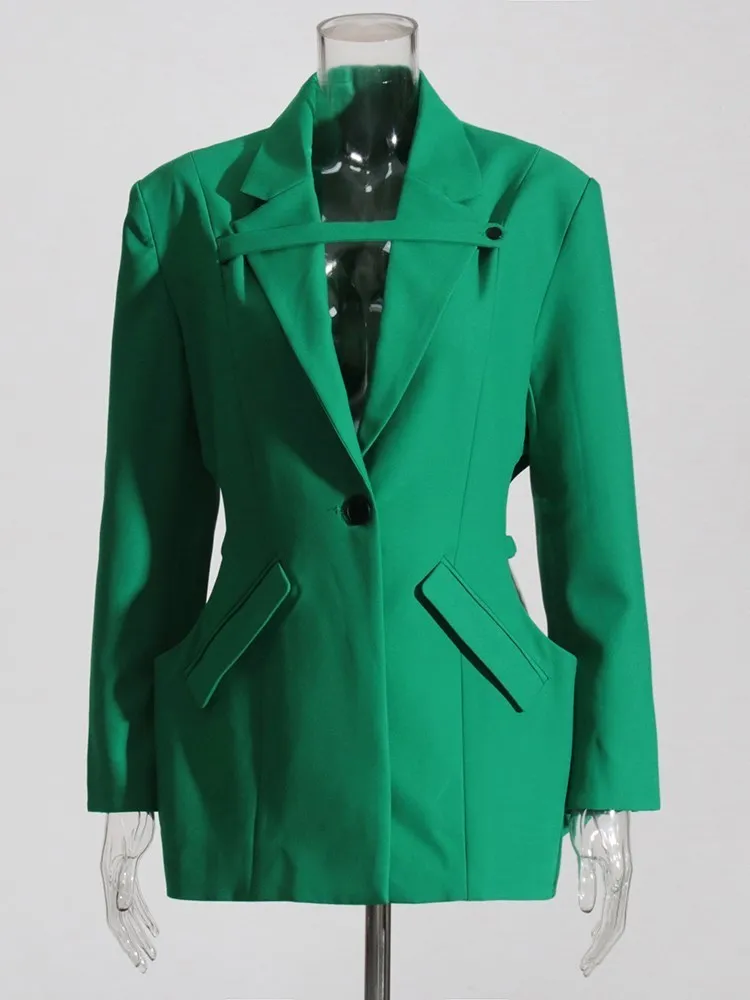 Рисунок 5 - Женский блейзер-туника KBQ