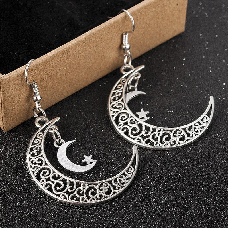 

2022 New Earrings Retro Alloy Hollow Moon Crescent Earrings for Women Fashion Trend Double Crescent Earrings Popular Accessories