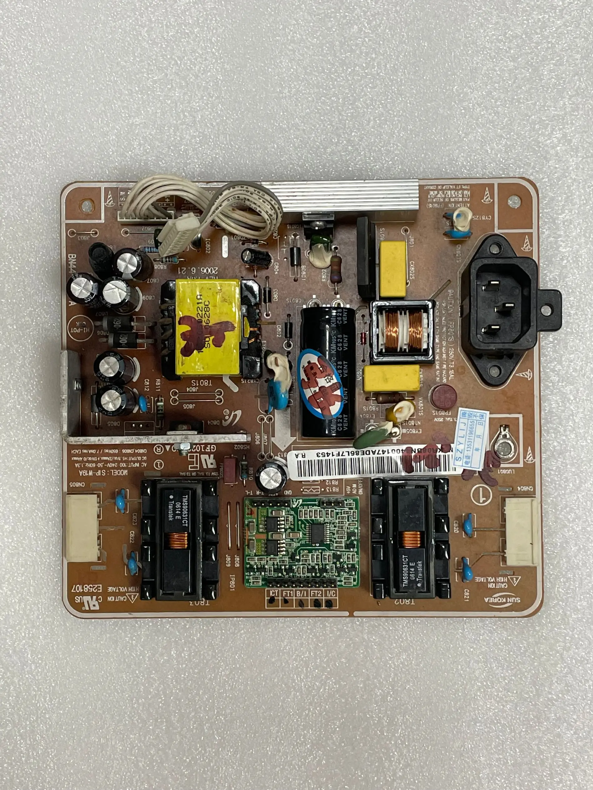 

Плата питания для оригинальной модели LN19R71BX/XSJ