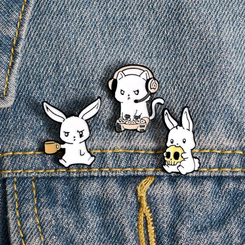 

Cute Cartoon Little White Rabbit Brooch Student Rabbit Skull Cat Cowboy Badge Artistic Design Brooch Pin Gift Wholesale