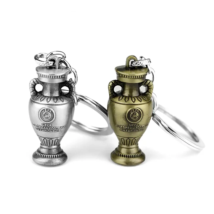 

Металлический брелок с трофеем, брелок для ключей в виде трофея чемпиона по футболу