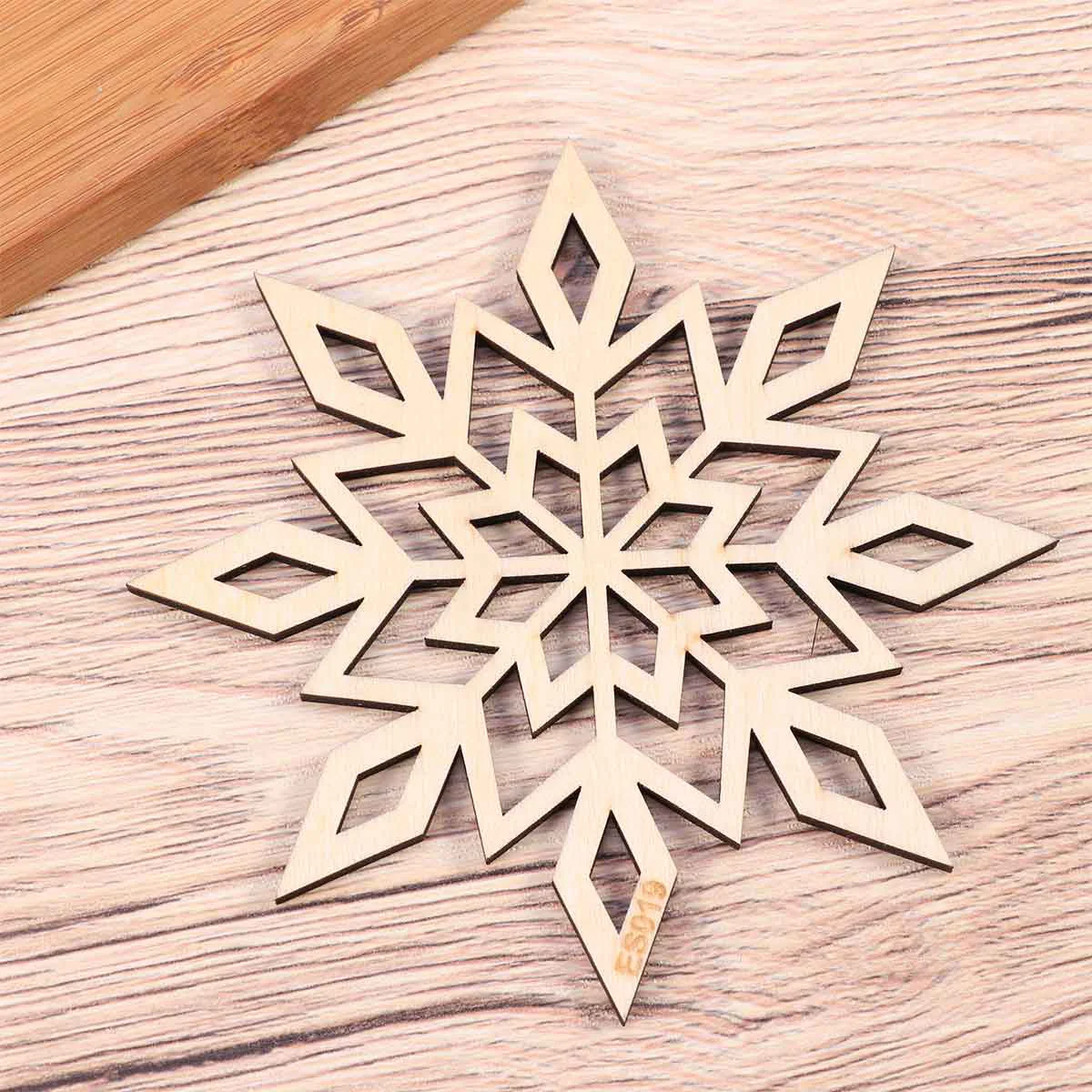 

Christmas Themed Placemats Snowflake Shape Non-slip Coasters Table Mats for Restaurant Kitchen Cafe