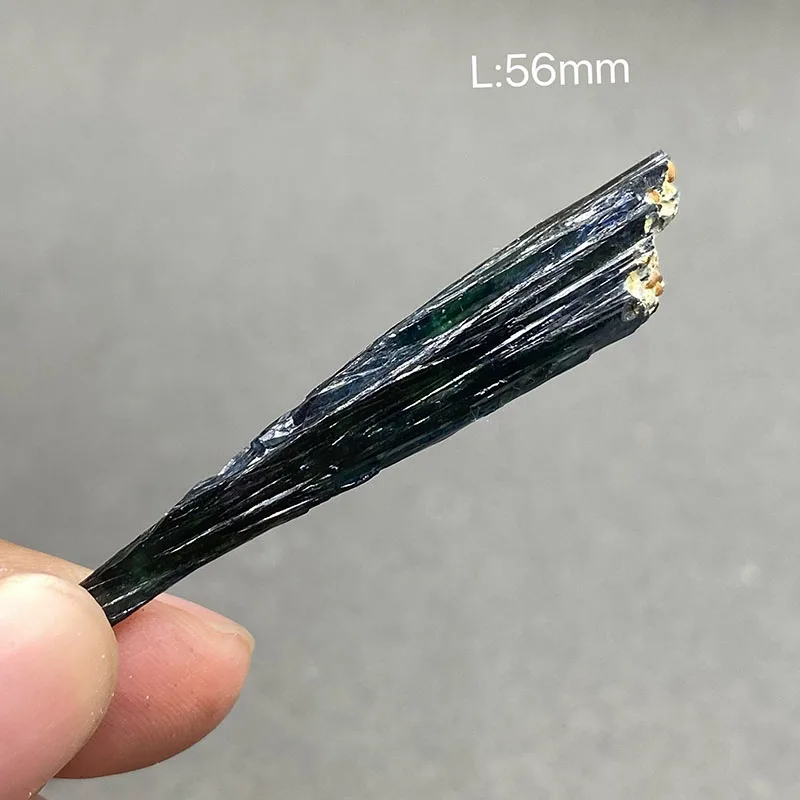 

Голубой вивианит из Бразилии, образец минерала